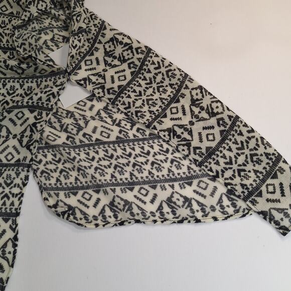 Sonoma Black White Knit Poncho Open Front Layering Wrap 1 Size Cozy Boho Casual - Picture 7 of 11